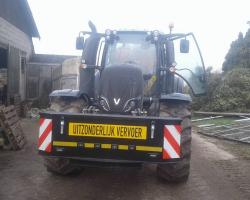 Getuigkist voor valtra t152 voor boomverzorging melis uit belfelt Nederland