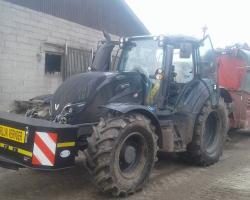 Getuigkist voor valtra t152 voor boomverzorging melis uit belfelt Nederland