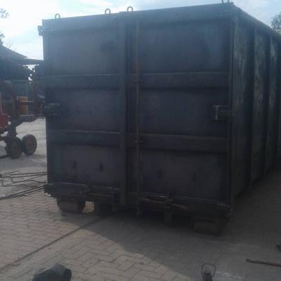Nieuwe containerdeuren